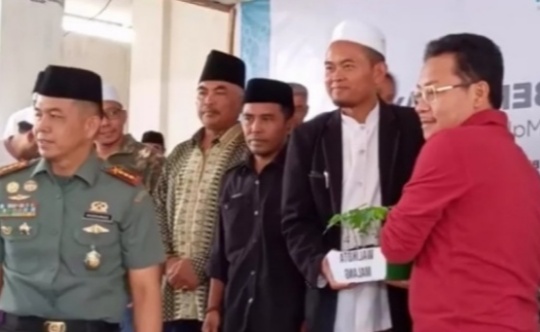 Butuh Sinergi, Sejahterakan Warga Baran Lewat Kampung Buah Bercahaya