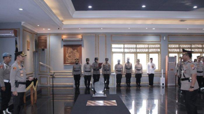 Kombes Pol. Buher Lantik AKBP Apip Sebagai Wakapolresta Malang Kota yang Baru