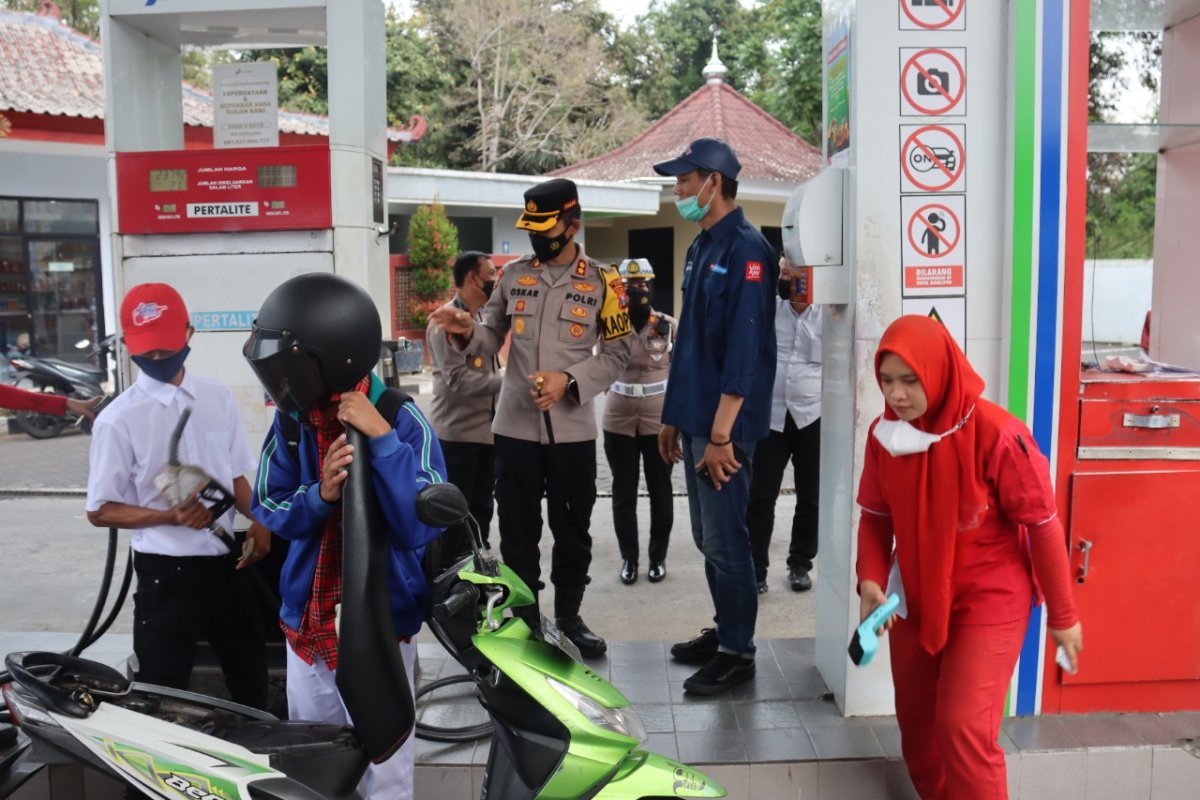 Gerak Cepat, Kapolres Batu AKBP Oskar Lakukan Pengecekan Stok BBM di SPBU Dadaprejo
