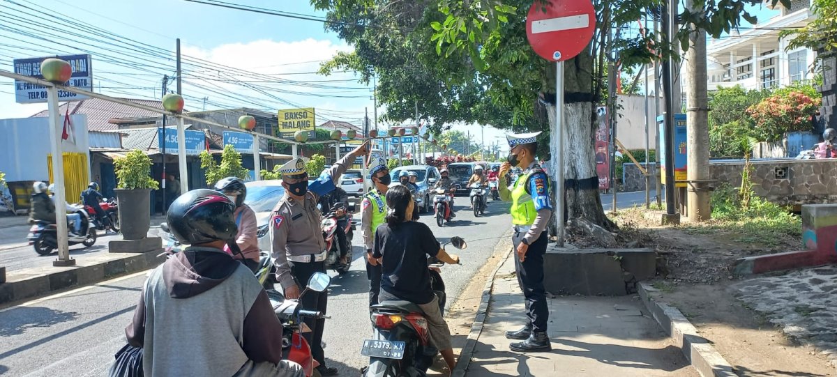 Minimalisir Pelanggaran, Satlantas Polres Batu Lakukan Patroli KTL