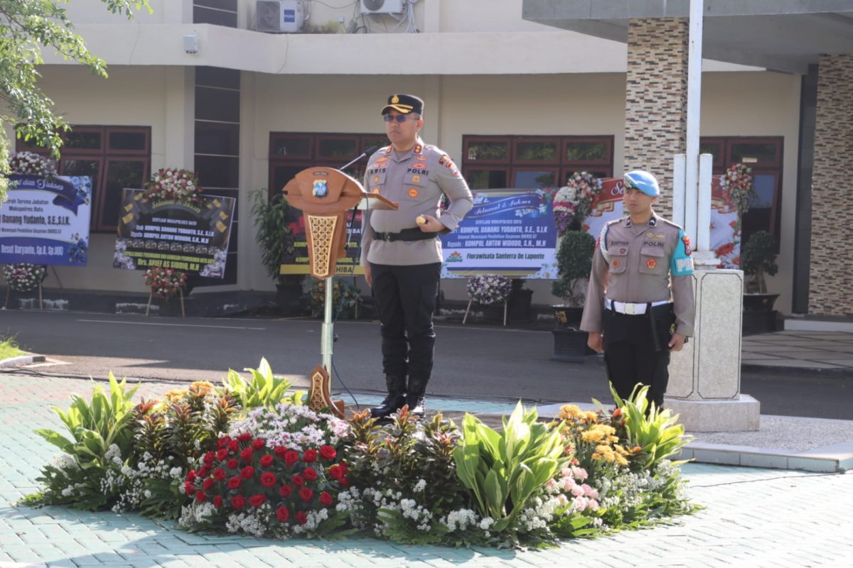 Tekankan Profesionalisme dan Peningkatan Kinerja Anggota, Kapolres Batu Aris Pimpin Sertijab PJU