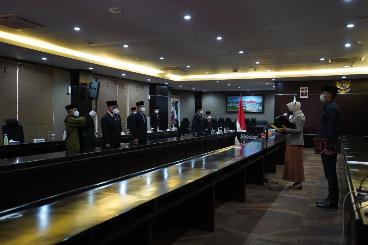 Dewanti Lantik Kepala BKPSDM dan Asisten Administrasi Umum