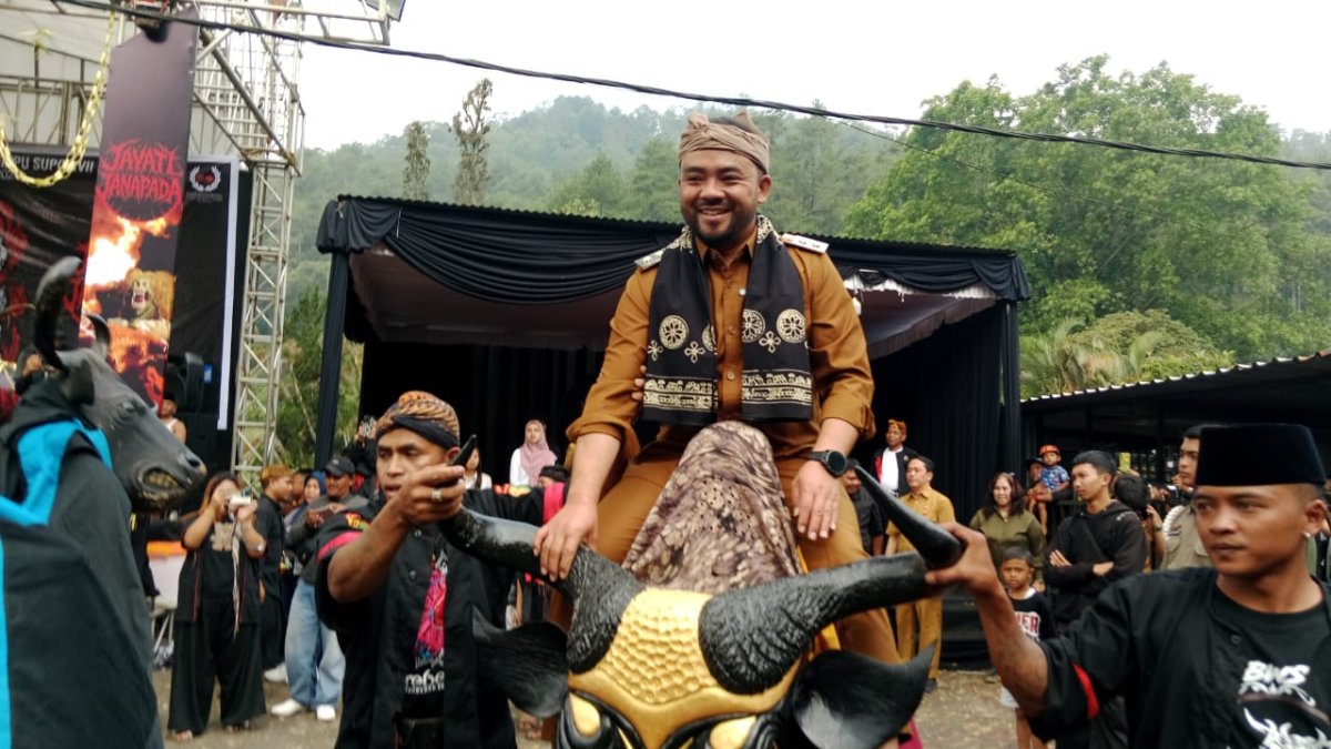 Ngarak Banteng 1 Suro Empu Supo ke-17 Banteng Lawasan, Lestarikan Budaya Leluhur