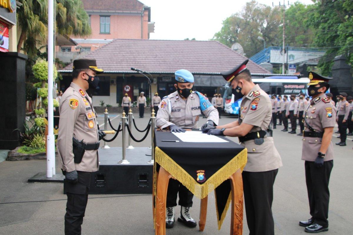 AKBP Buher, Pimpin Sertijab Kapolsek Blimbing dan Kasat Intelkam