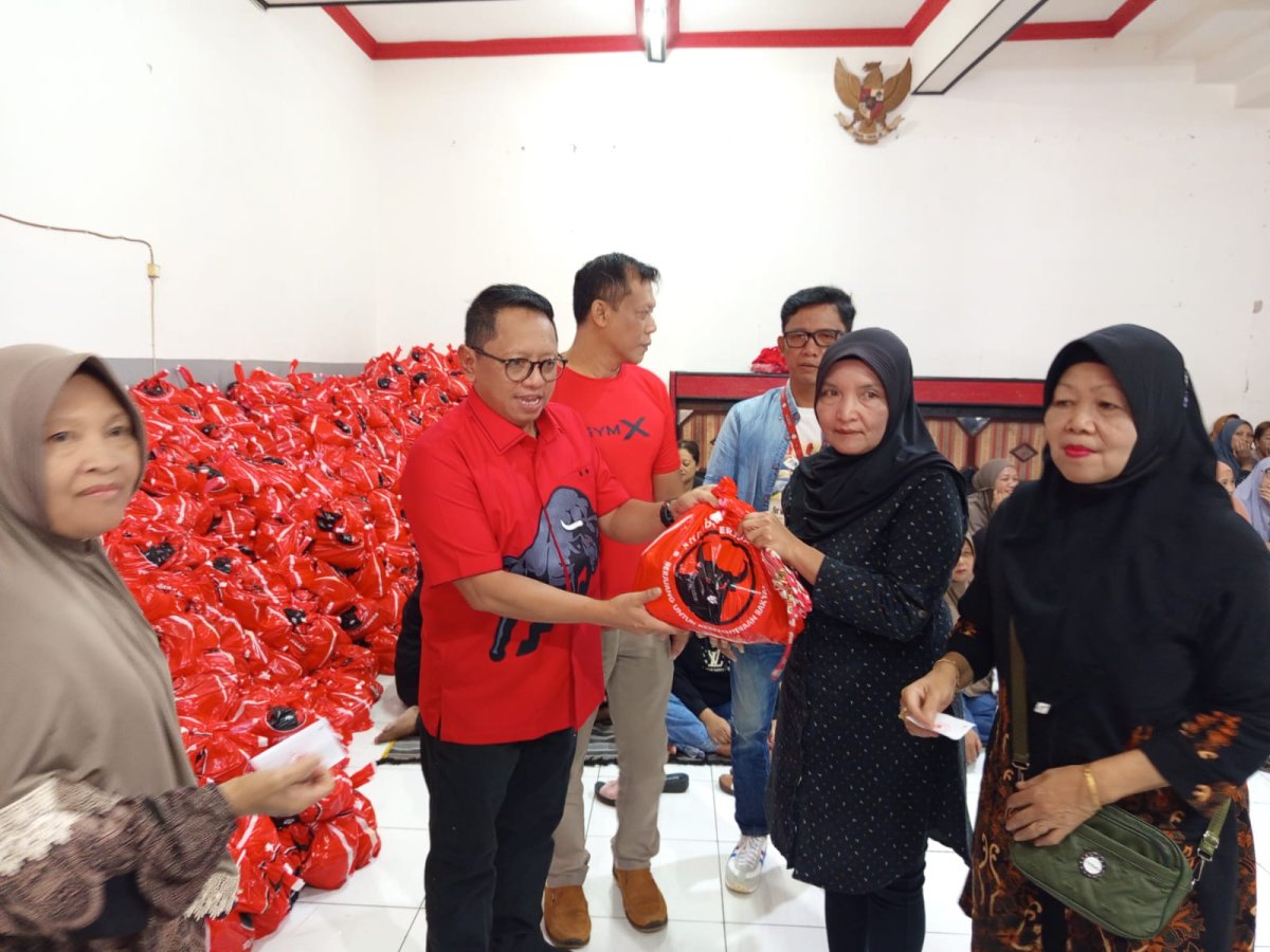 Jelang Hari Raya Idul Fitri 1447 H, DPC PDI Perjuangan Kota Batu Salurkan 2.500 Paket Sembako