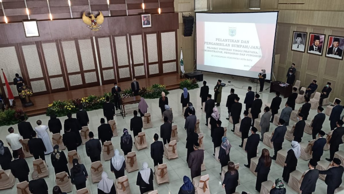 Tindak Lanjuti Open Biding, Dewanti Lantik 107 Pejabat Pemkot Batu
