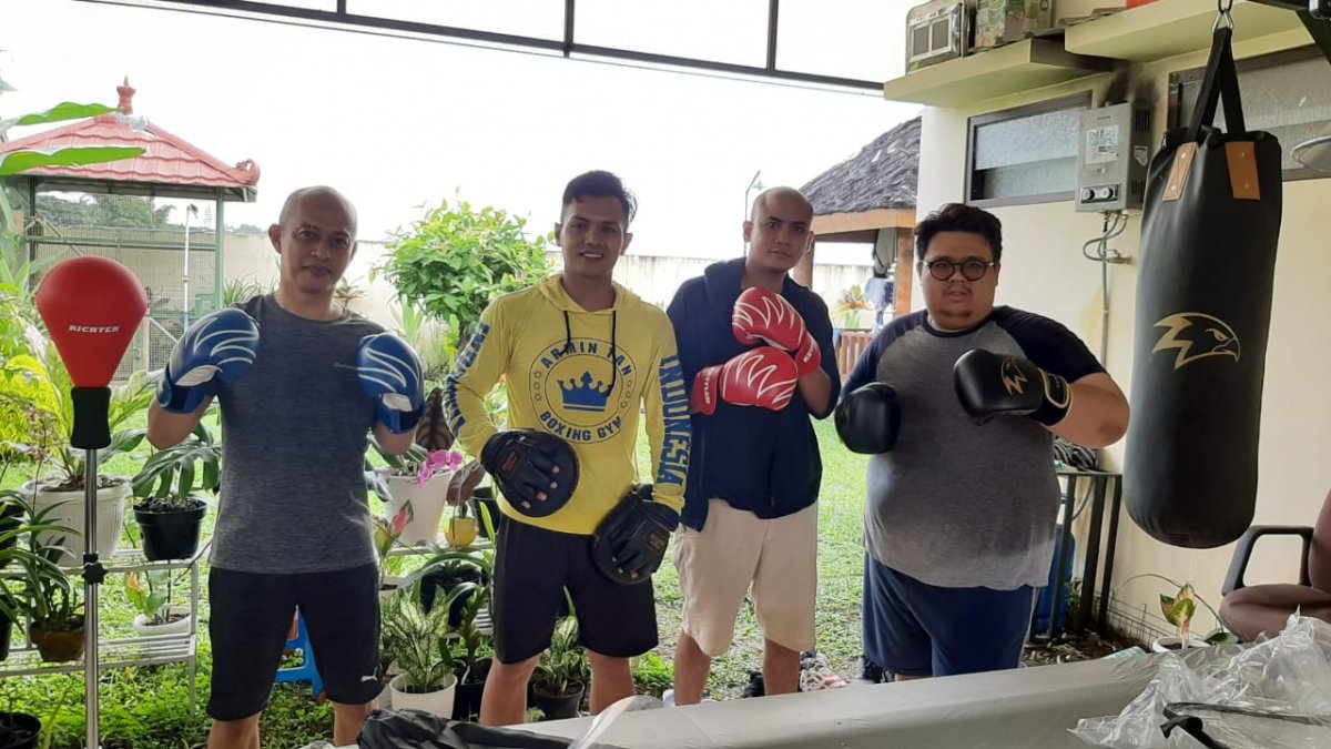 Berjibaku Saat Pandemi, Hero Tito jadi Pelatih Privat Boxing – Muay Thai