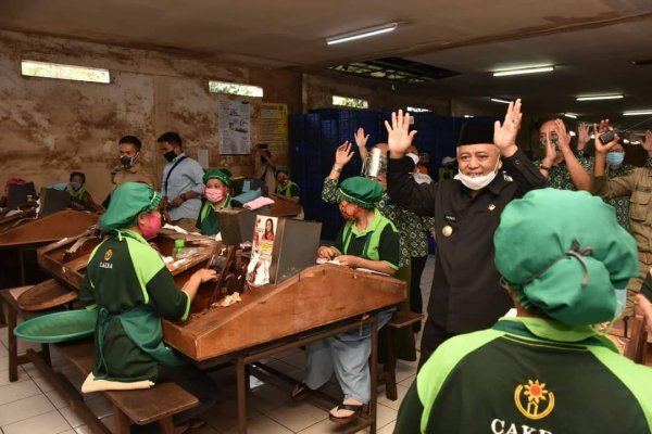Bupati Malang Sanusi, Lakukan Kunjungan ke Perusahaan Tangguh