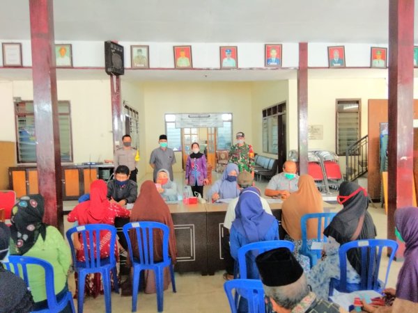 Warga Desa Beji Terima BST Tahap dua  Dari Kemensos