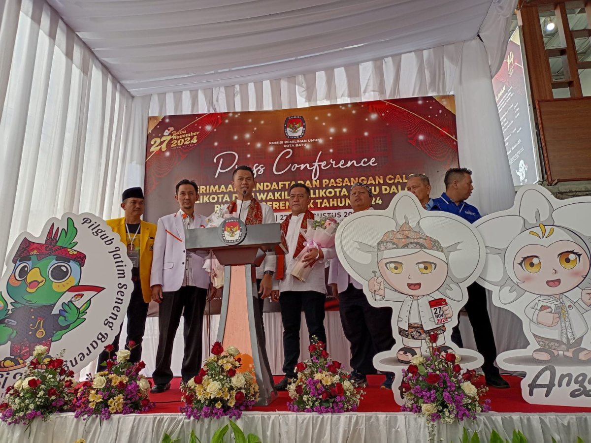 Daftarkan Diri ke KPU Kota Batu, Mas Gum dan H. Rudi Berkas Dinyatakan Lengkap