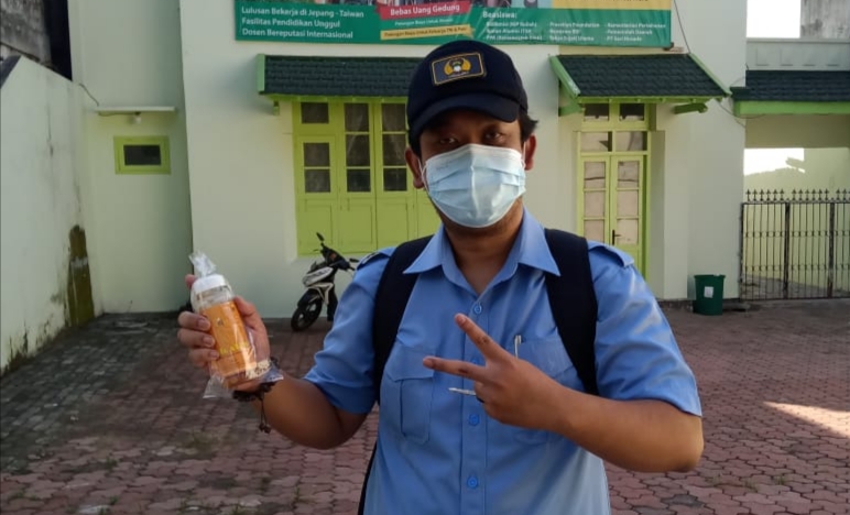 Pemuda Wagir Jualan Madu Murni, Banyak Pembeli Saat Pandemi