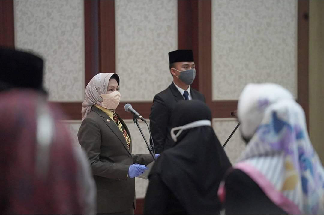 Dewanti Rumpoko, Lantik 67 Pejabat Struktural Pemkot Batu