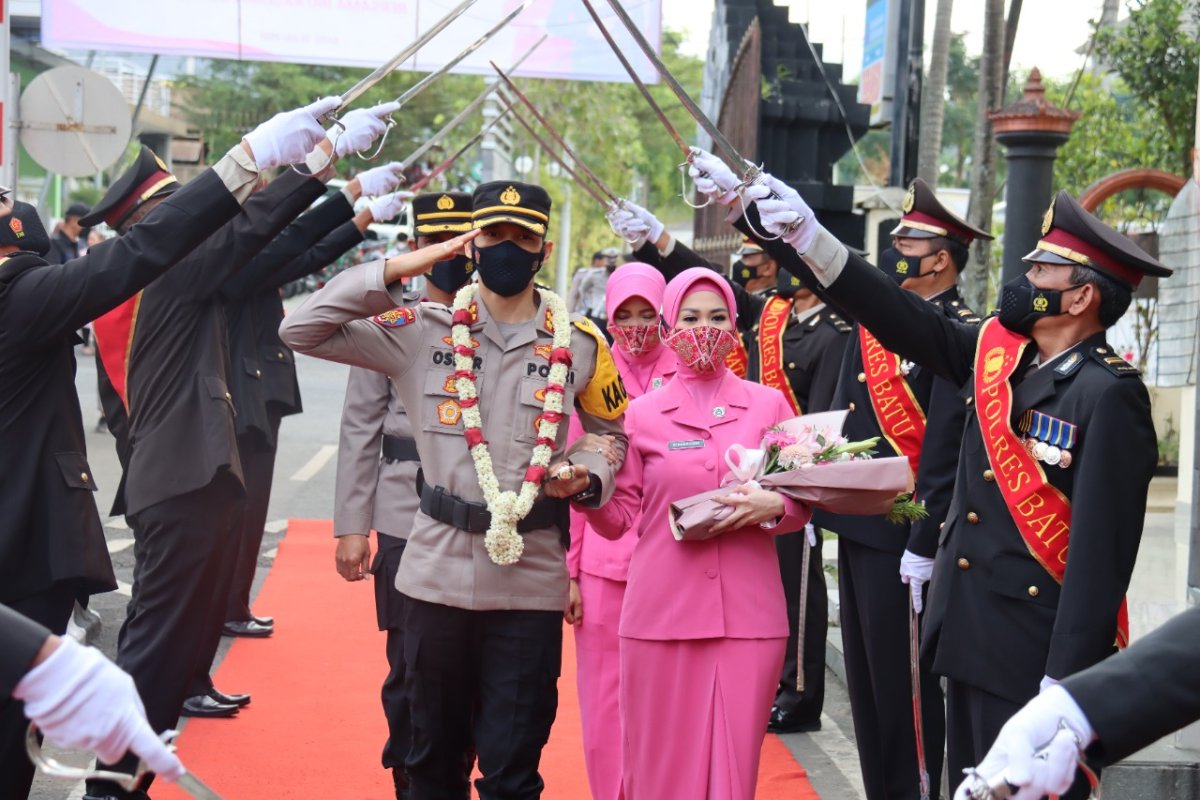Resmi, AKBP Oskar Gantikan AKBP Yogi Sebagai Kapolres Batu yang Baru