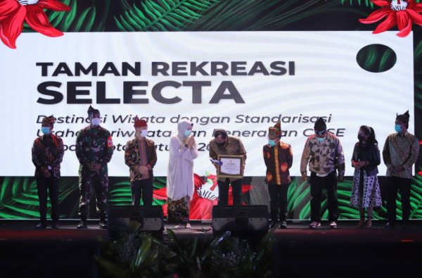 Disparta Pemkot Batu Launching Kalender Wisata, Diapresisasi Dewanti