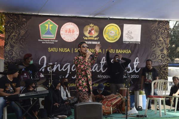 Sak Celupan Yudi Prata, Bangkitkan Seni Budaya Warga Kampung Celaket di Jenggirat Fest
