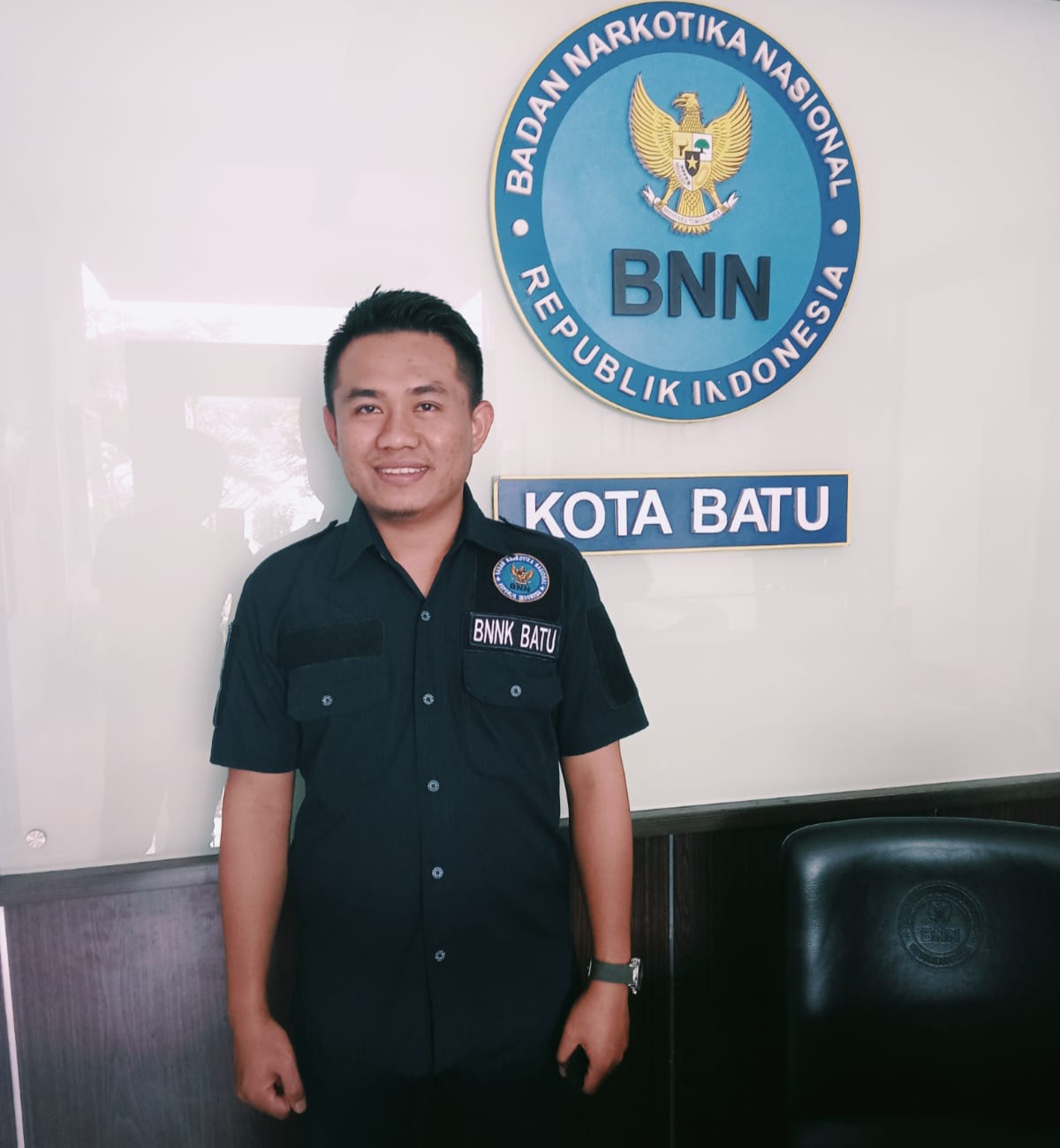 Temukan Handphone Istri Seorang Pejuang Veteran, Satpam BNN Kota Batu Diapresiasi