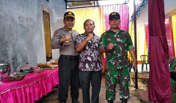Berkat Sinergritas TNI – Polri Bazar Even Durian di Desa Jombok Ngantang Kondusif
