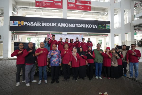 RSUD Karsa Husada Batu Gelar Bakti Sosial, Peringati Hari Jadi Provinsi Jatim ke-80, dan HKN ke-61