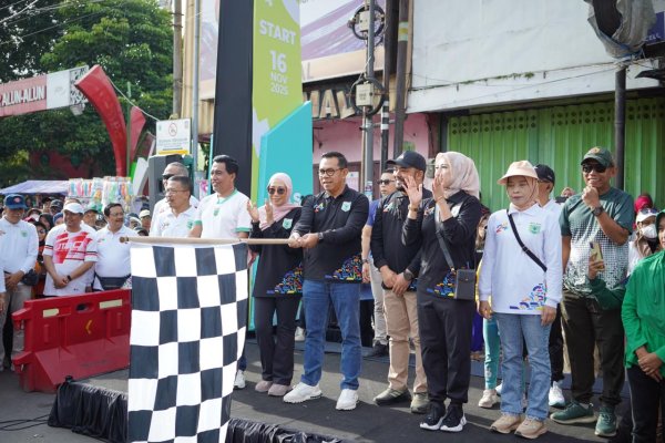 Pemkot Batu Gelar Mlaku Bareng Sedoyo Sehat dan Bazar Sehat, Peringati HKN ke-61
