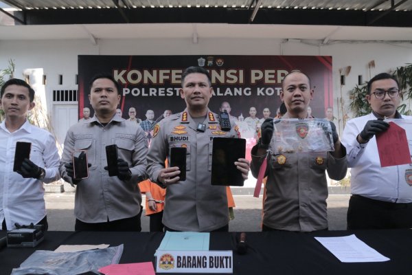 Polresta Malang Kota Berhasil Amankan Tiga Pelaku Penipuan Penjualan Tiket Konser Coldplay