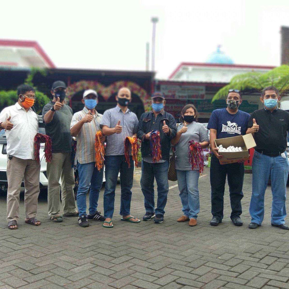 YUA Jatim Bersama SPBU Pandanrejo, Bagikan Masker Gratis dan Handsanitizer
