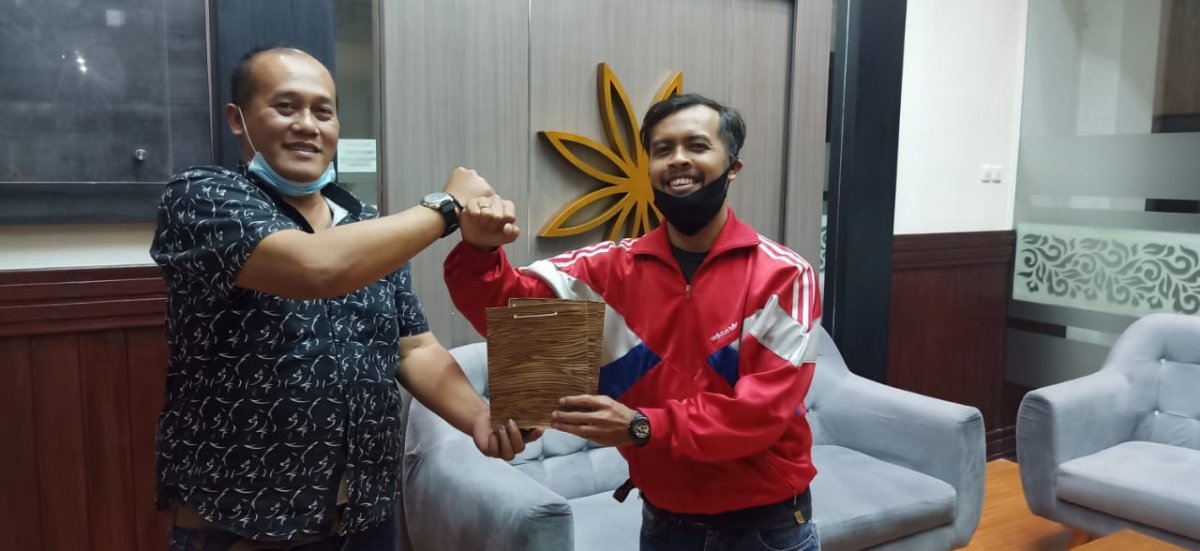 Dukung Kerja Wartawan, PWI Malang Raya Beri Vitamin dan Kuota Internet