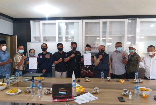 Dimediasi APEL, Perkara Ancaman Pembunuhan Wartawan Oleh Warga Desa Tlekung Berakhir Damai