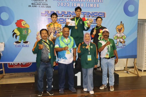 Ajang Porprov lX Jatim 2025, Atlet Wushu Kota Batu Boyong 2 Emas dalam Cabor Taolu