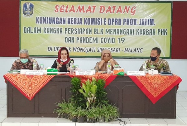 Tangani Korban PHK, Sri Untari Sarankan BLK Singosari Gandeng BUMD