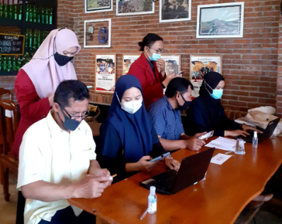 Pelaporan Pajak WP OP di Era Pandemi, Mahasiswa UMM Dampingi Kelompok Tani Desa Torongrejo