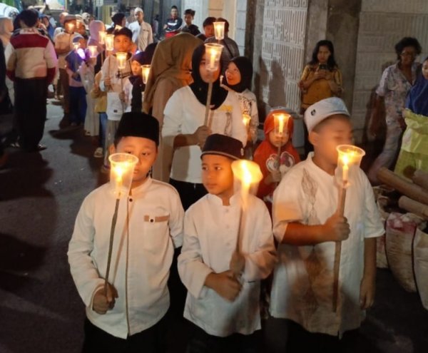 Kartar dan Warga Kepanjen Gelar Takbir Keliling 