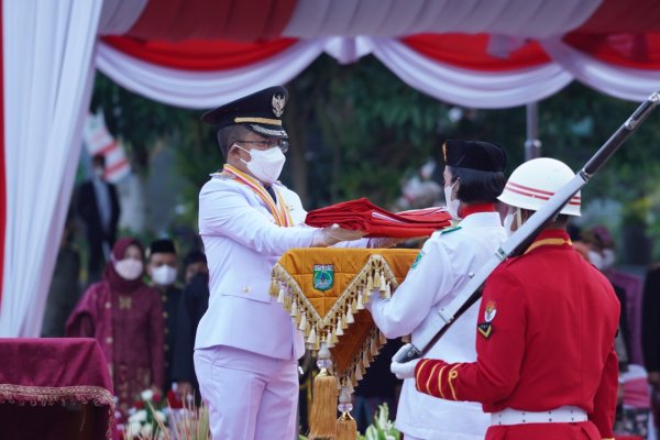 Wawali Batu Punjul Santoso, Jadi Inspektur Penurunan Bendera Merah Putih