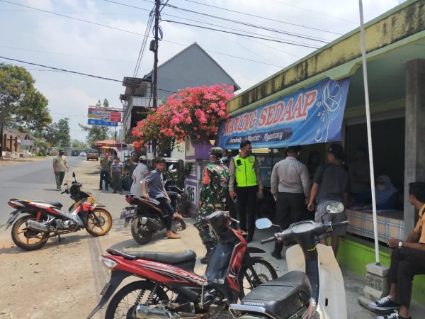 Disiplinkan Penggunaan Masker, Polsek Ngantang Gelar Operasi Yustisi