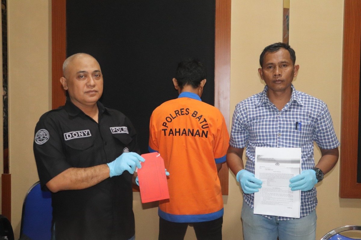 Gerak Cepat Sat Reskrim Polres Batu Berhasil Amankan Pelaku Perampasan HP di Pujon