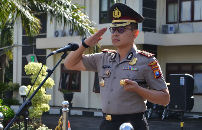 Kapolres Batu Pimpin Upacara Korps Raport
