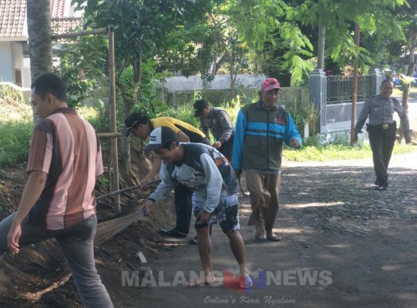 Cegah “Virus Corona” Kapolsek Ngantang Bersama Jajaran Lakukan Hal Ini