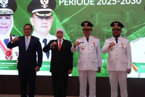 Sertijab Wali Kota Batu, Nurochman Disaksikan Langsung Gubernur Jatim, Kofifah Indra Parawansa