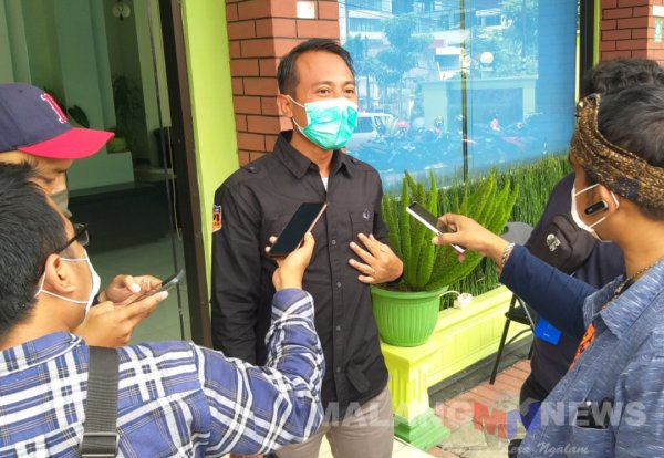 Kabag Protokol Sarankan Wartawan ke Humas, Soal Mobdin Wali Kota Batu Diduga “Tabrak Lari”