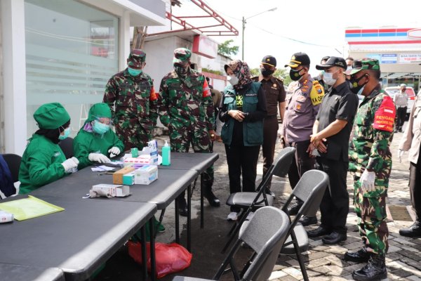 Kapolres Batu, bersama Forkopimda Pantau Razia dan Tes Rapid