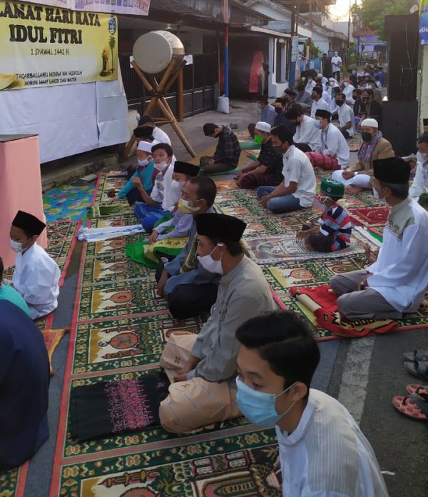 Sholat Idul Fitri di Kampung Dinoyo Patmanam, Khusyuk dan Disiplin Prokes