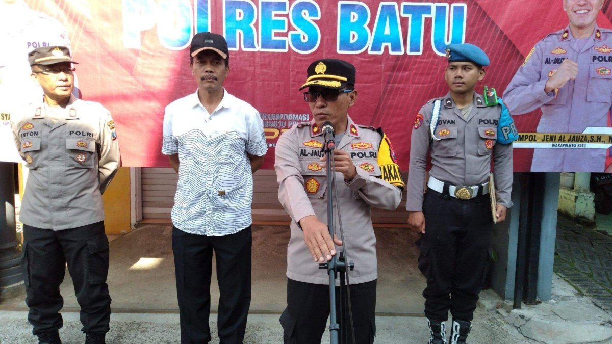 Implementasikan Program Unggulan Quick Wins Presisi Jum’at Curhat Polres Batu, Masyarakat Desa Pendem Merasa Terbantu