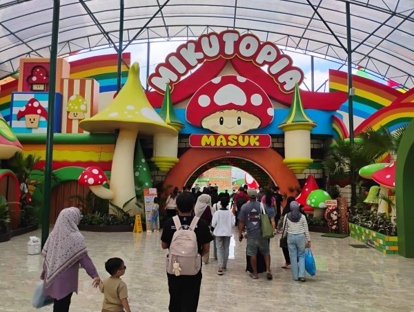 Mulai 18 Mei - 5 Juni 2026, Mikutopia Promo Separo Diskon 50 Persen Bagi Pelajar se-Kota Batu