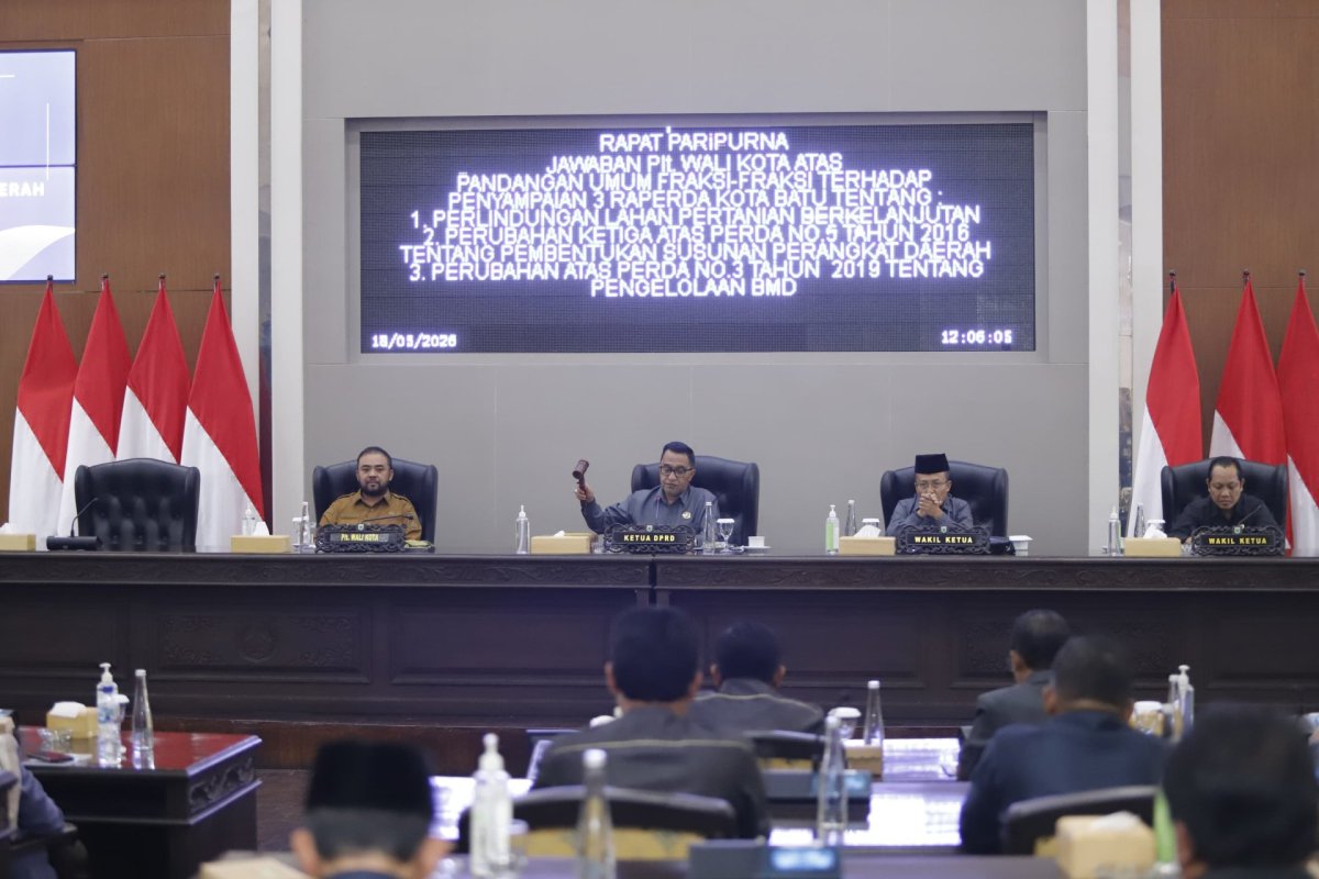 Paripurna Plt. Wali Kota Batu, Heli Suyanto Tegaskan Pemkot Batu Lindungi Lahan Pertanian dan Perkuat Tata Kelola Aset Daerah