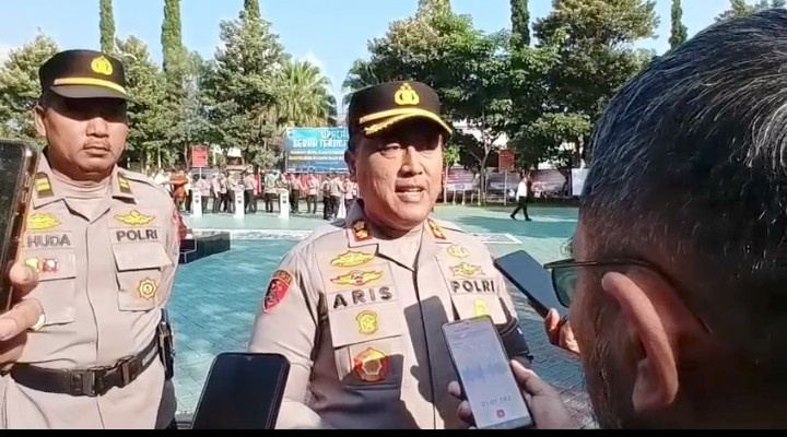 Kapolres Batu, AKBP Dr. Aris Tegaskan Pelayanan Masyarakat jadi Prioritas yang Utama, saat Pimpin Sertijab PJU