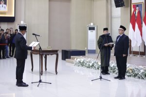 Perkuat Transformasi Birokrasi Wali Kota Batu, Nurochman Lantik Sekda, Alfi Nurhidayat: Mari Bersama Wujudkan Visi Misi Mbatu SAE