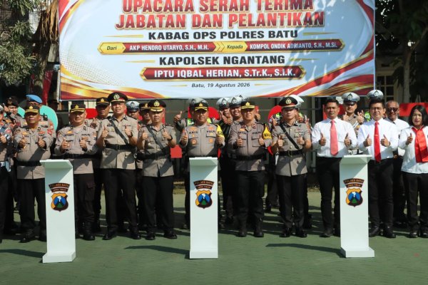 Kapolres Batu, AKBP Dr. Aris Purwanto Pimpin Sertijab Kabag Ops dan Pelantikan Kapolsek Ngantang