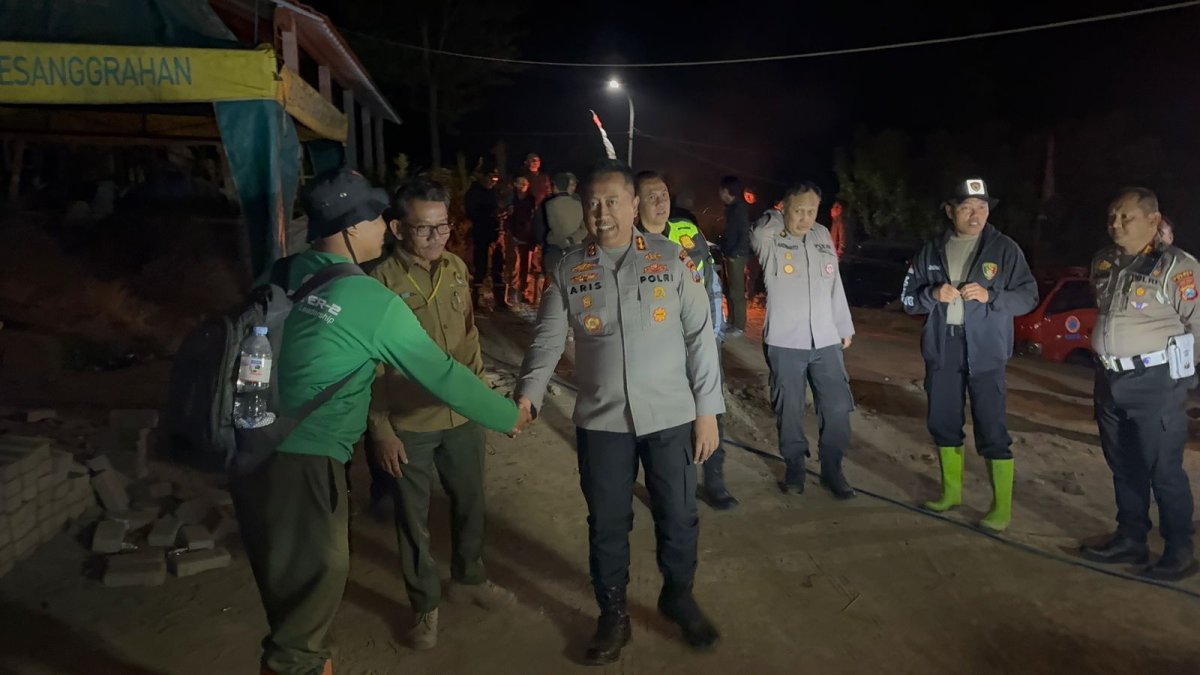Kebakaran Hutan di Gunung Panderman-Butak, Polres Batu Bersama Tim Gabungan Gercep Tangani Kedaruratan, Lokasi Pendakian Ditutup Sementara