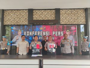 Konferensi Pers, Satreskrim Polres Batu Berhasil Ungkap 3 Kasus Pencurian dan Penggelapan di Kecamatan Junrejo