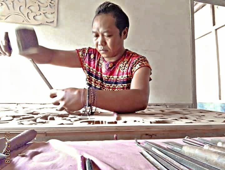 seniman custom Internasional asal Desa Sumberdem, Kecamatan Wonosari, Kabupaten Malang, Tri Witono masih terus produktif berkarya.