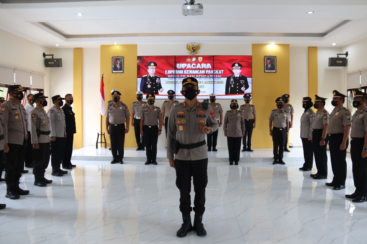 Kapolres Batu, Hadiri Upacara Korps Raport Kenaikan Pangkat – Malang News